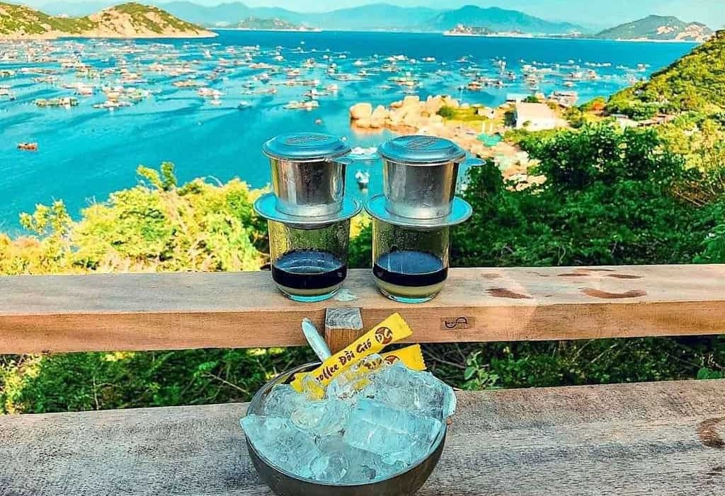Cà Phê Ngắm Biển Bình Ba